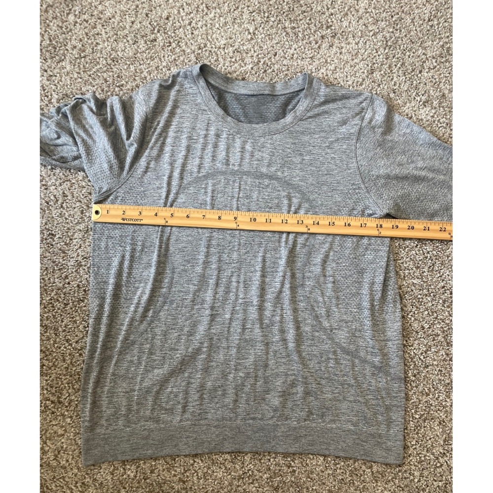 Lululemon Swiftly Tech LS 2.0 Women Size 10 Grey Excellent Heathered Crew Neck - Picture 6 of 7